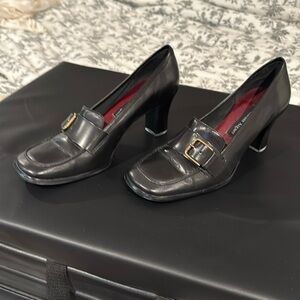 Etienne Aigner loafer Heels